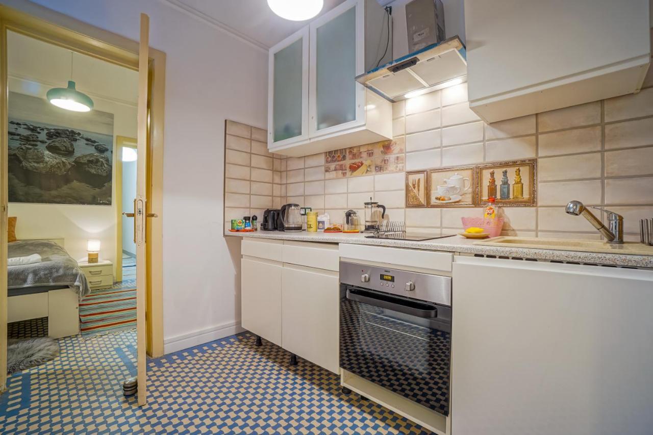 Victoriei Blue Apartment Bucharest Exterior photo